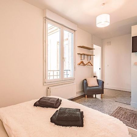 Charme De L'Ancien Pour Cet Appartement Entierement Renove Dans L'Hypercentre De ריימס מראה חיצוני תמונה