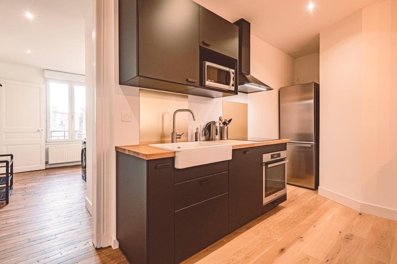 Charme De L'Ancien Pour Cet Appartement Entierement Renove Dans L'Hypercentre De ריימס מראה חיצוני תמונה