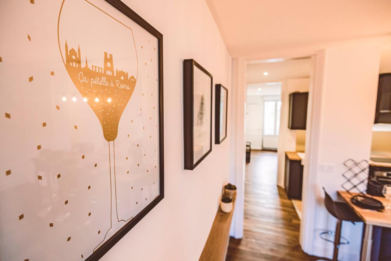 Charme De L'Ancien Pour Cet Appartement Entierement Renove Dans L'Hypercentre De ריימס מראה חיצוני תמונה