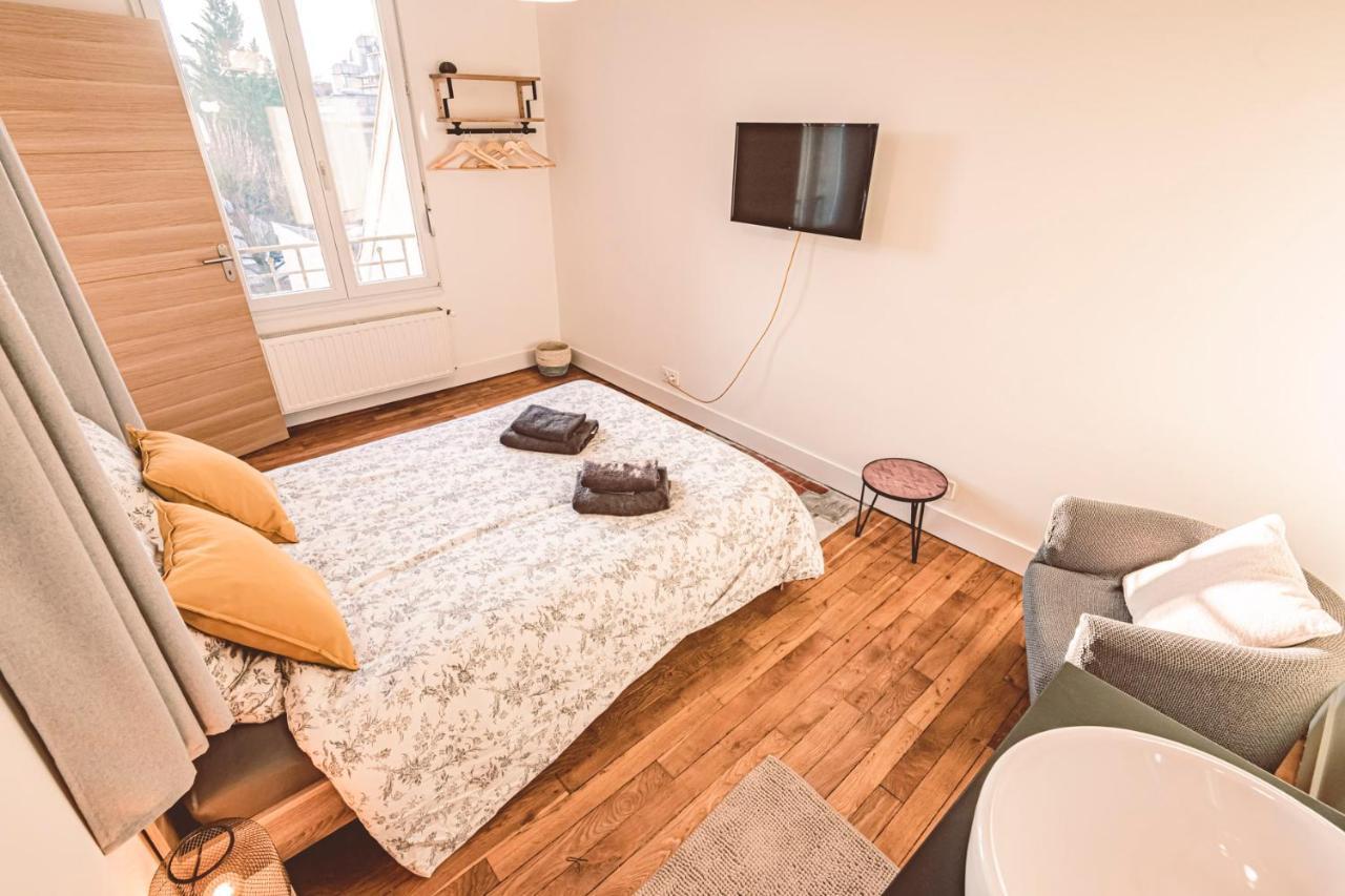 Charme De L'Ancien Pour Cet Appartement Entierement Renove Dans L'Hypercentre De ריימס מראה חיצוני תמונה